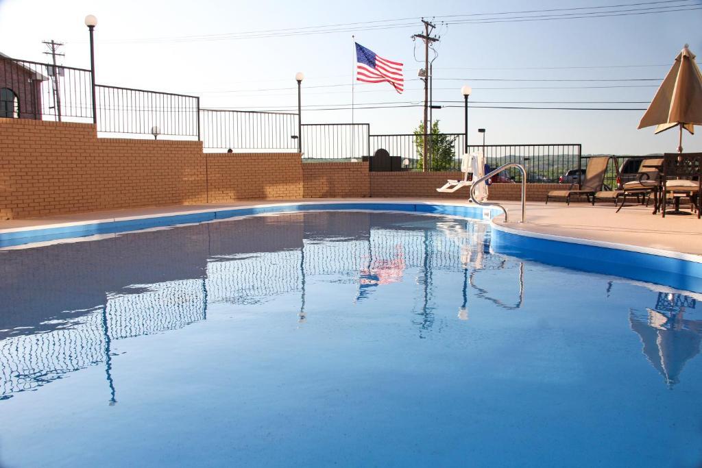 בראנסון Grand View Inn & Suites מראה חיצוני תמונה